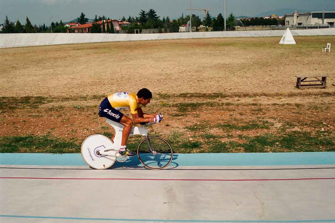 Espada Miguel Induráin world hour record