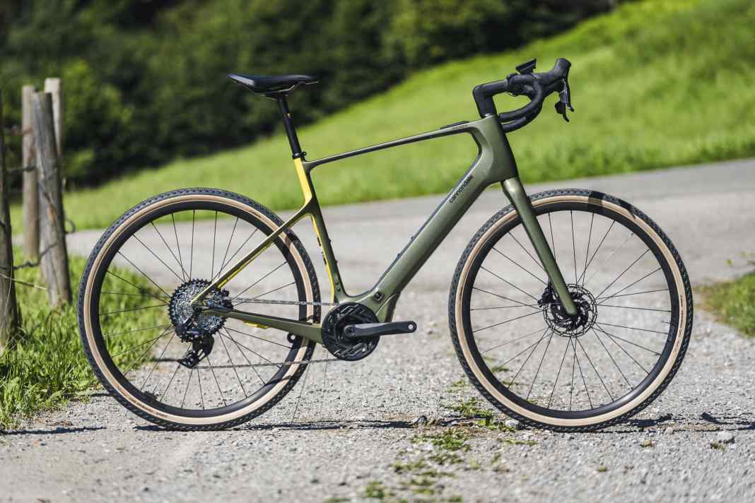 Cannondale Synapse Neo Allroad 1 / Bosch Performance Line SX (moteur central) / 6999 euros