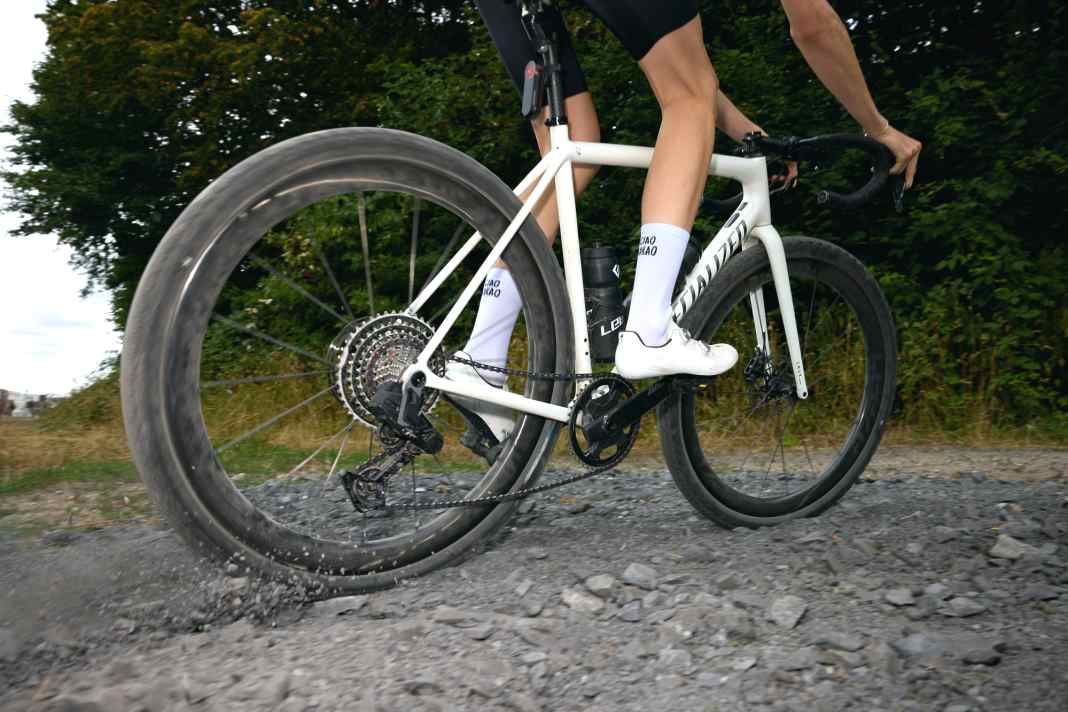 Neuer Performance Gravel Laufradsatz, Leeze CH 45 PRO GX.