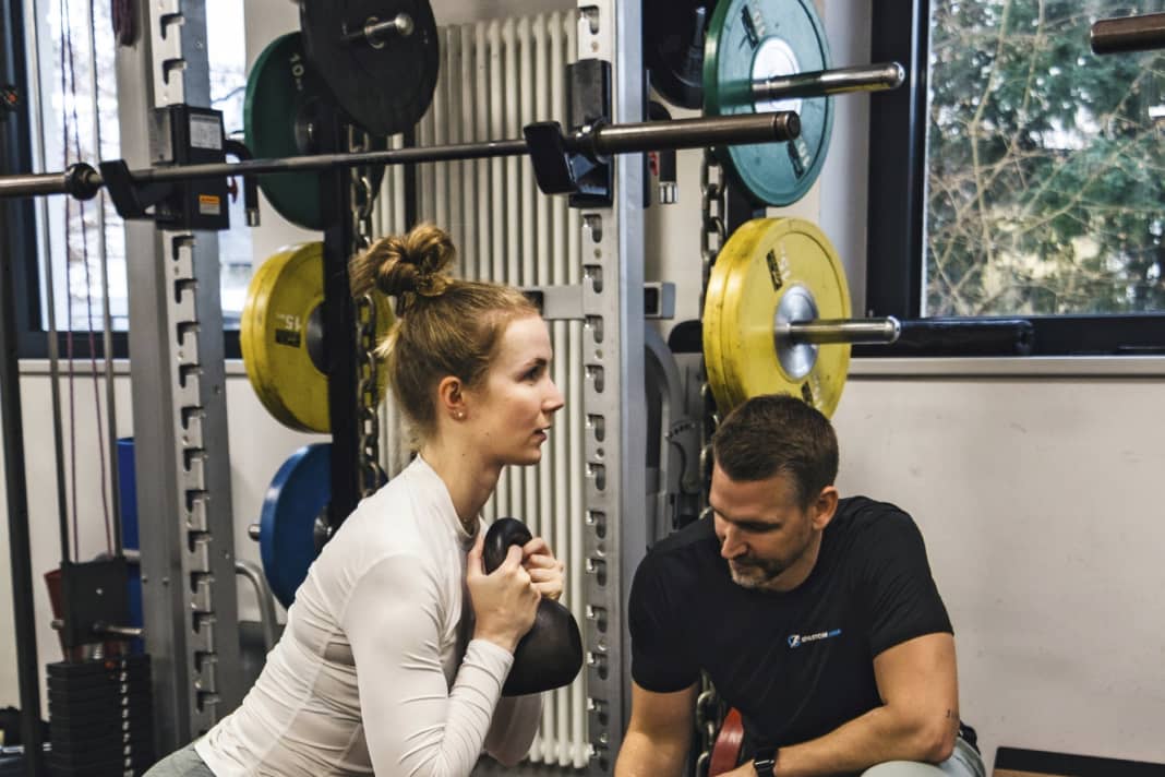 Kniebeuge mit Zusatzgewicht