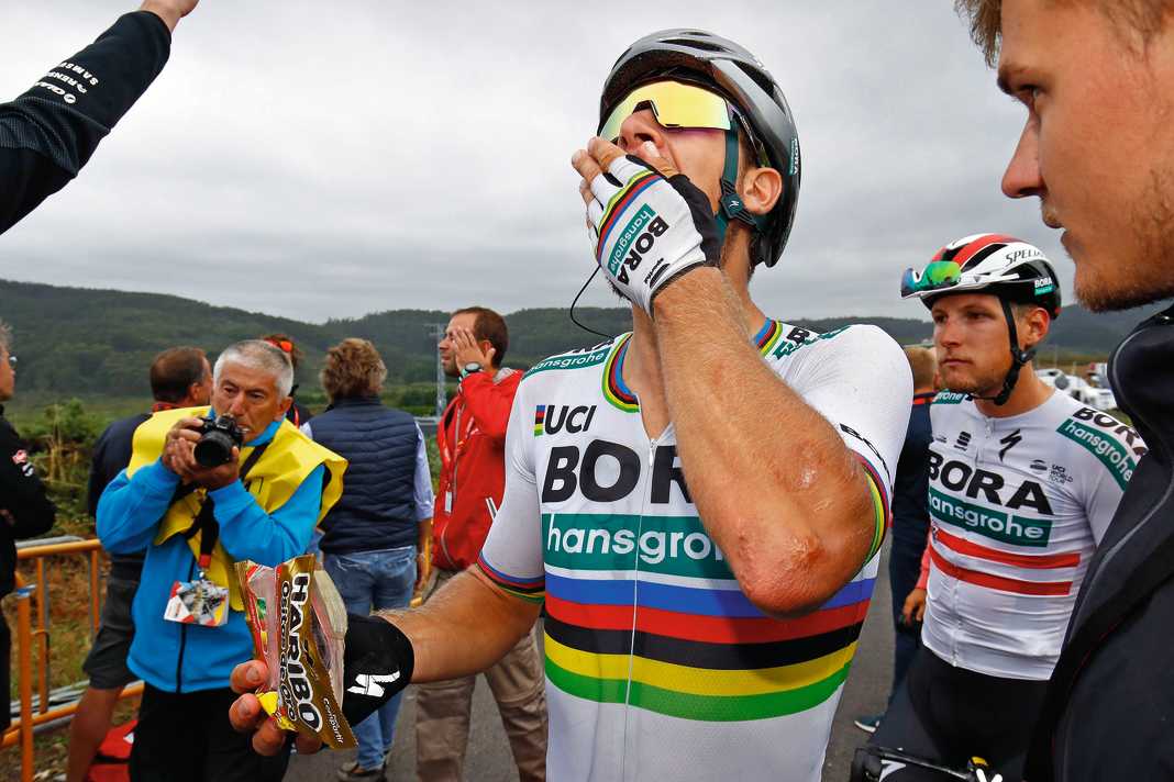 Bärchen-Freund: Peter Sagan war einer der ersten Radprofis, die nach einem Rennen öffentlichkeitswirksam ein paar Gummibärchen einwarfen.