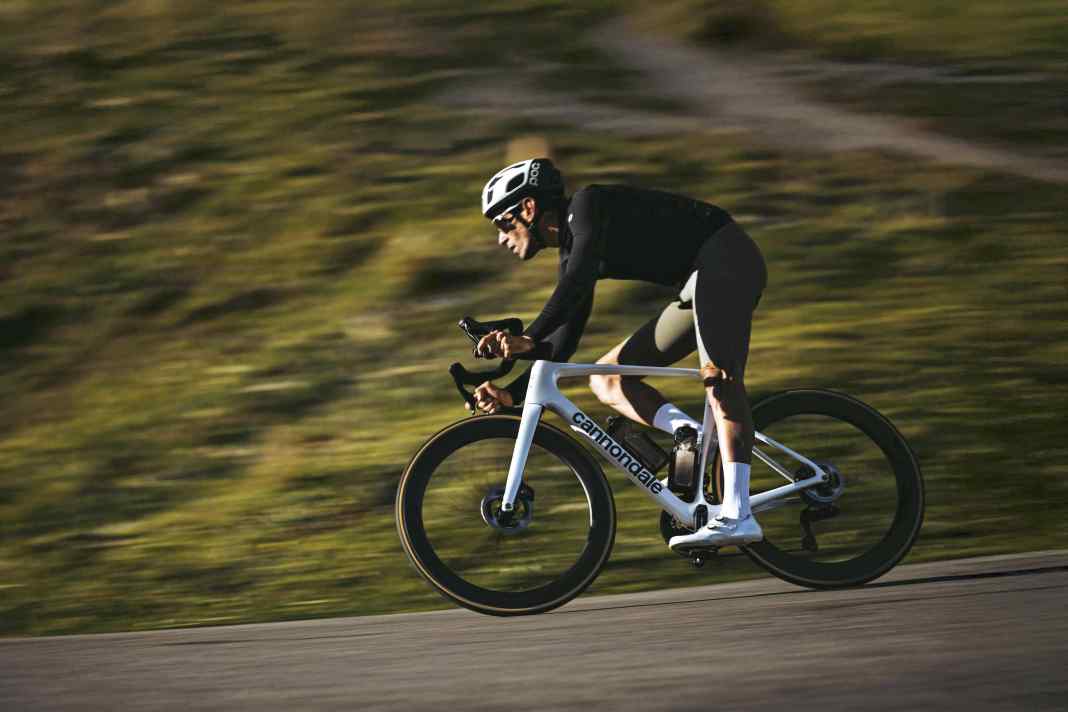 Discrètement au sommet : Cannondale a fait évoluer le SuperSix Evo avec précaution, mais de manière conséquente.