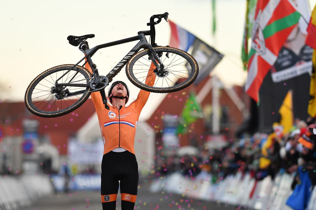 Die Cross-Weltmeister der Elite der letzten fünf Jahre: 2019 (Bogense, Dänemark) Mathieu van der Poel (Niederlande) ...