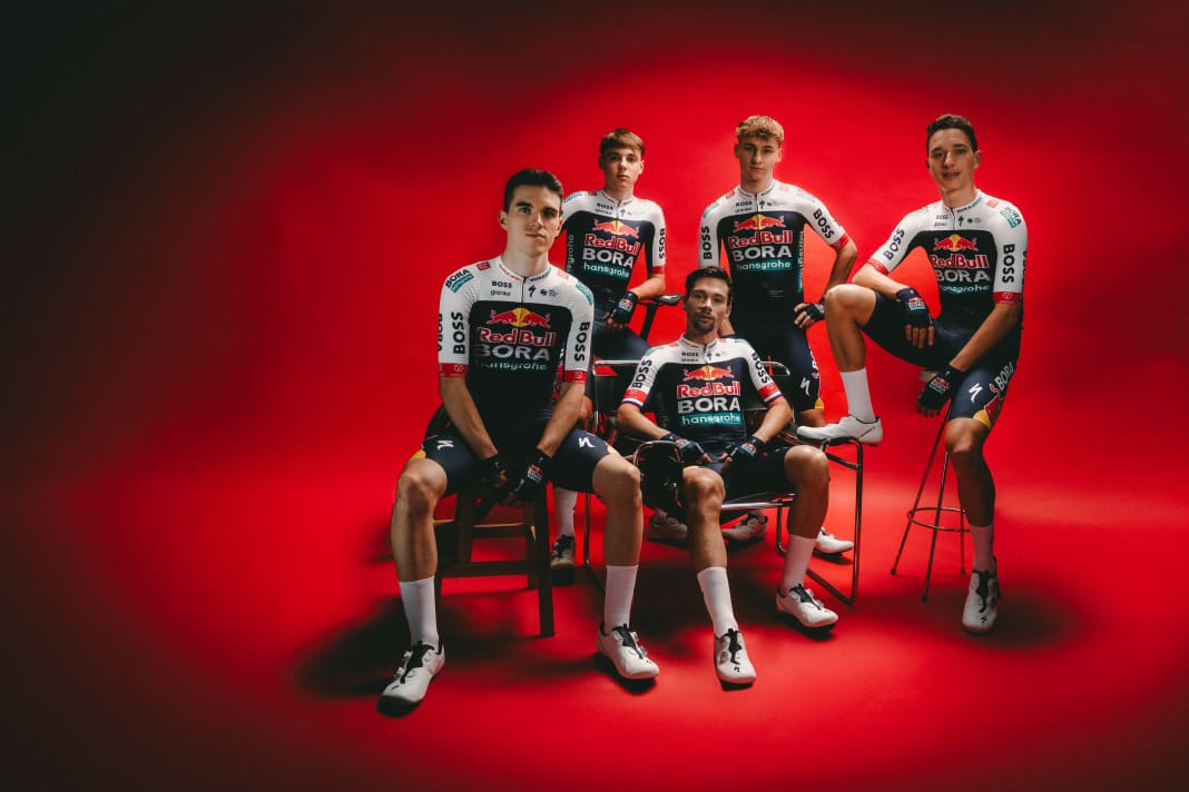 Die neuen Trikots von Red Bull-Bora-Hansgrohe