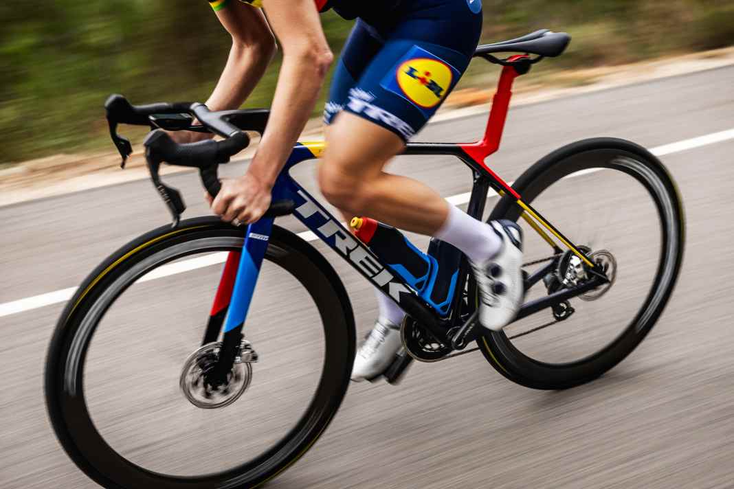 Es ist...ein Madone! Nachdem Trek um sein neues Wettkampfrad ein Geheimnis machte, schafft der US-Hersteller kurz vor der Tour de France Fakten.