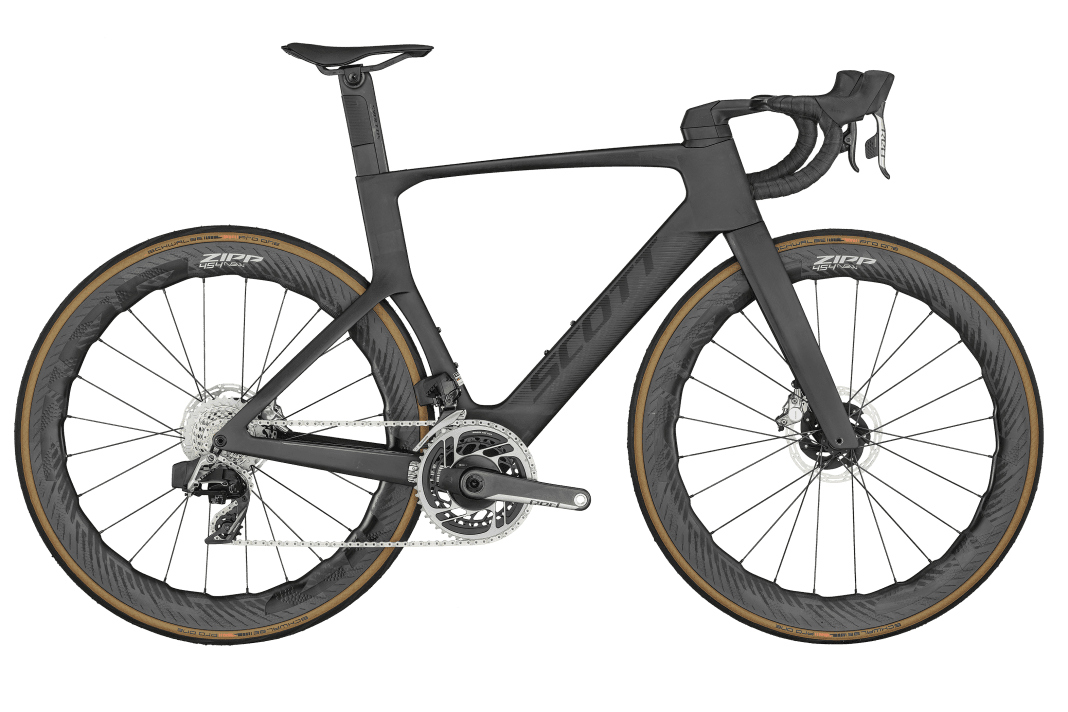 The top model of the new Scott Foil RC aero road bike. Weight: 7.2 kg. Equipped with Sram Red eTap and Zipp ZIPP 454 NSW.