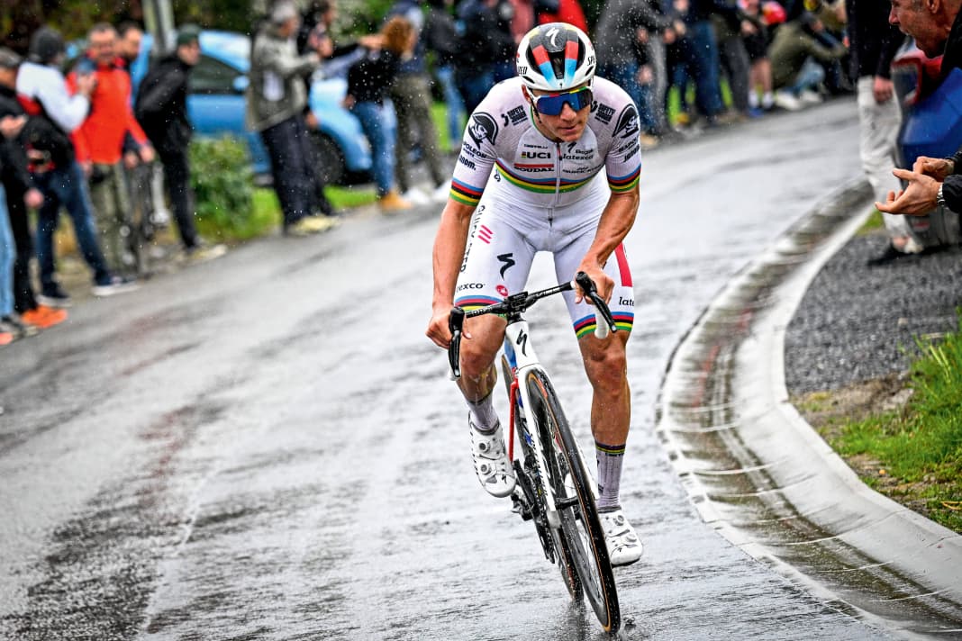 Attacking the tour? In 2024, top talent Remco Evenepoel wants to finally succeed on the big stage.