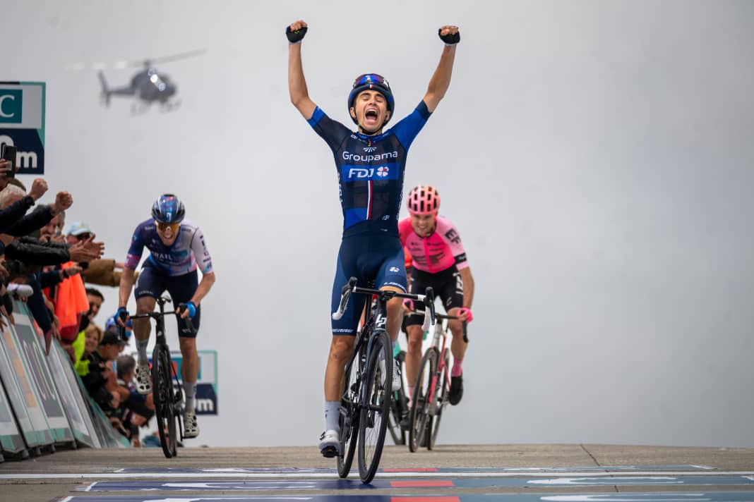At the age of 19, Lenny Martinez won his first professional race at the Mont Ventoux Dénivelé Challenge 2023.