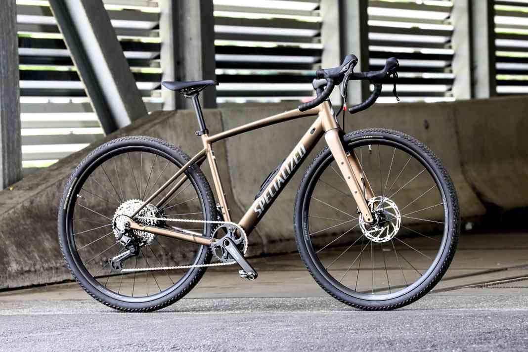 A genuine Specialized for just 2,299 euros: with the Diverge 4 Sport Alloy, the Californian brand is sending a strong message to anyone looking for a high-quality yet affordable entry-level model with a strong brand image.  Photo: Georg Grieshaber