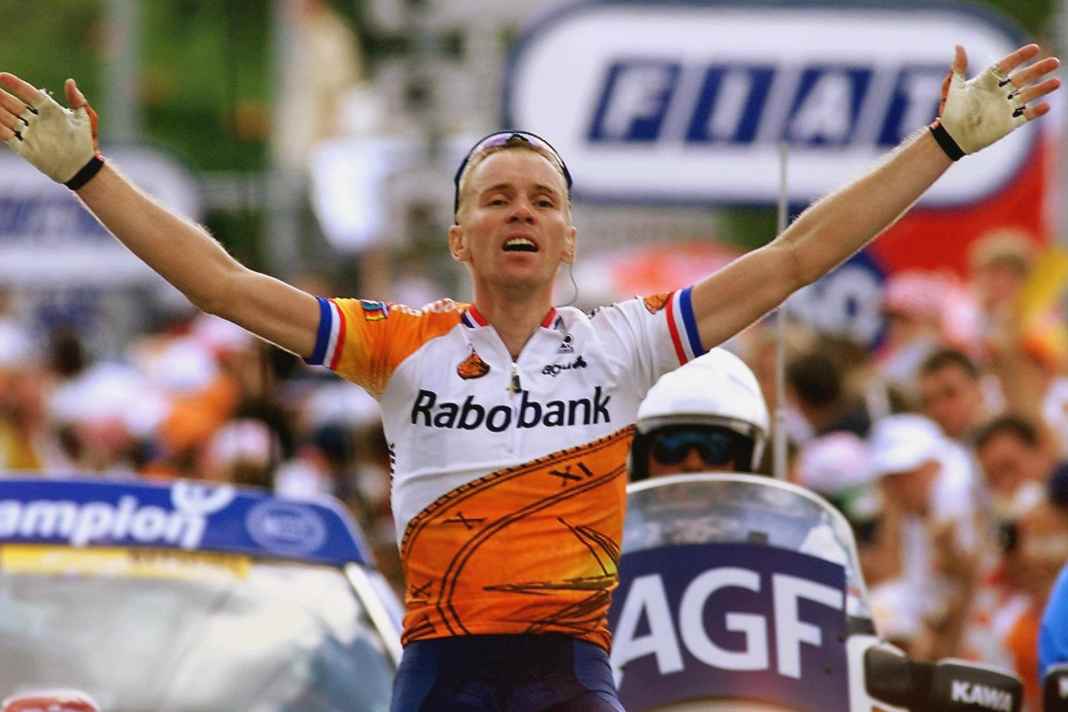 Bei der Tour 2000 gelang Erik Dekker ein Sieg als Solist in Villeneuve-sur-Lot, heute dürfte eher ein Sprint entscheiden