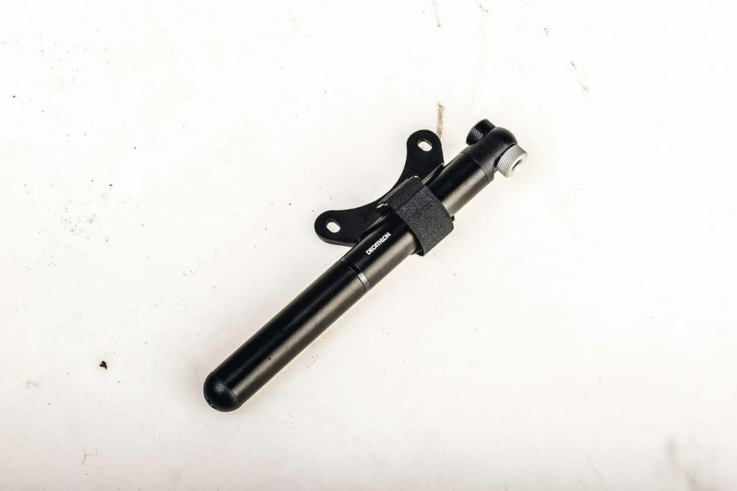 Btwin mini hand pump road bike