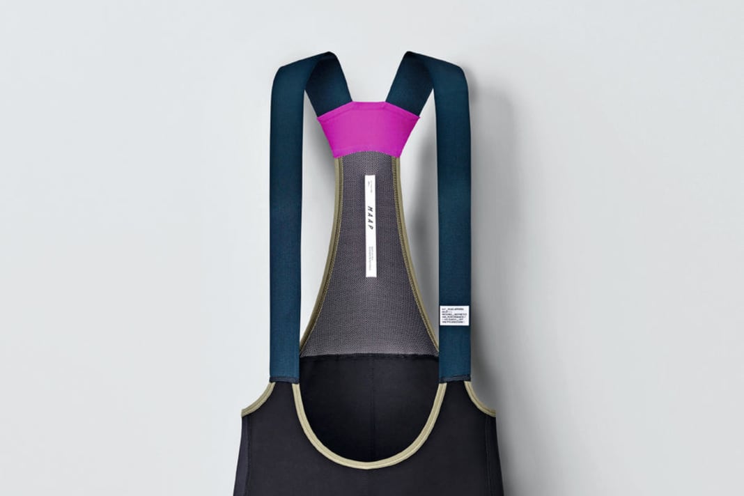 Le dossard Alt_Road Cargo de MAAP. |