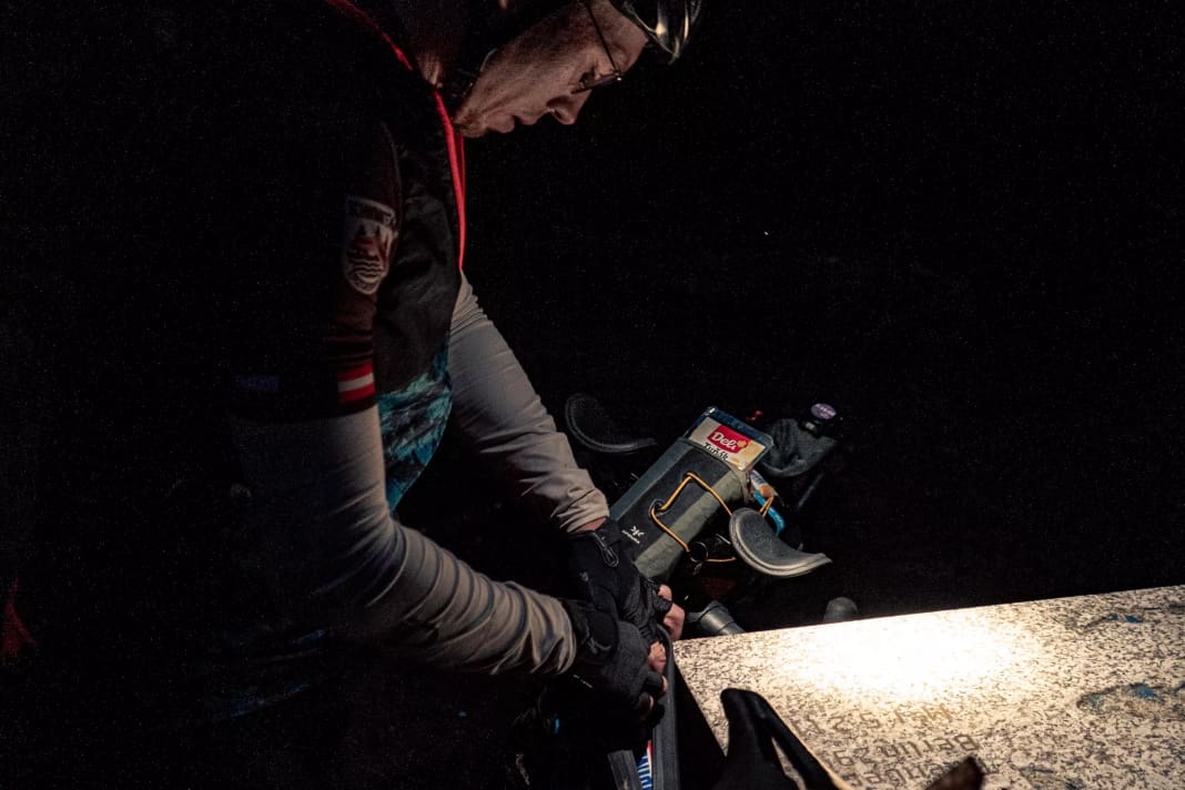 The chocolate bars from the top tube pocket also help with night-time panic attacks triggered by a defective BOA fastener.