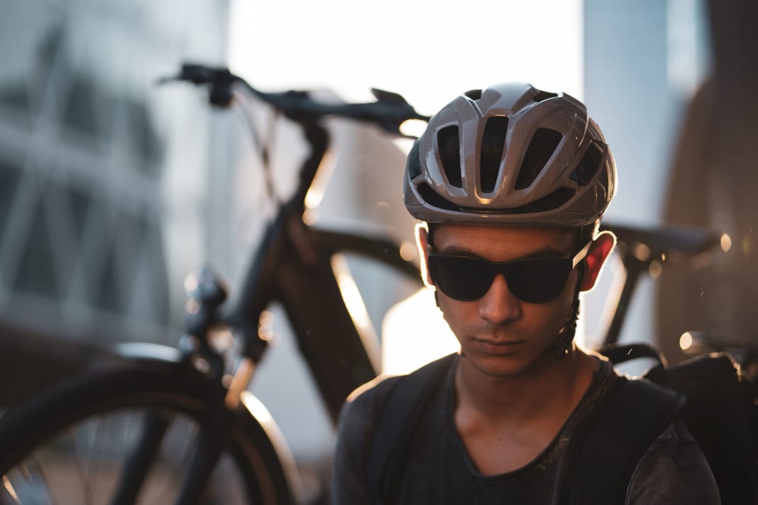 The Sintesi is a multifunctional helmet - for city rides ...