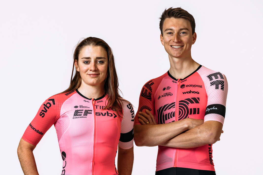 Les maillots de cyclisme des équipes professionnelles 2023 : Les nouveaux maillots de l'équipe masculine EF Education EasyPost et de l'équipe féminine EF Education-TIBCO-SVB