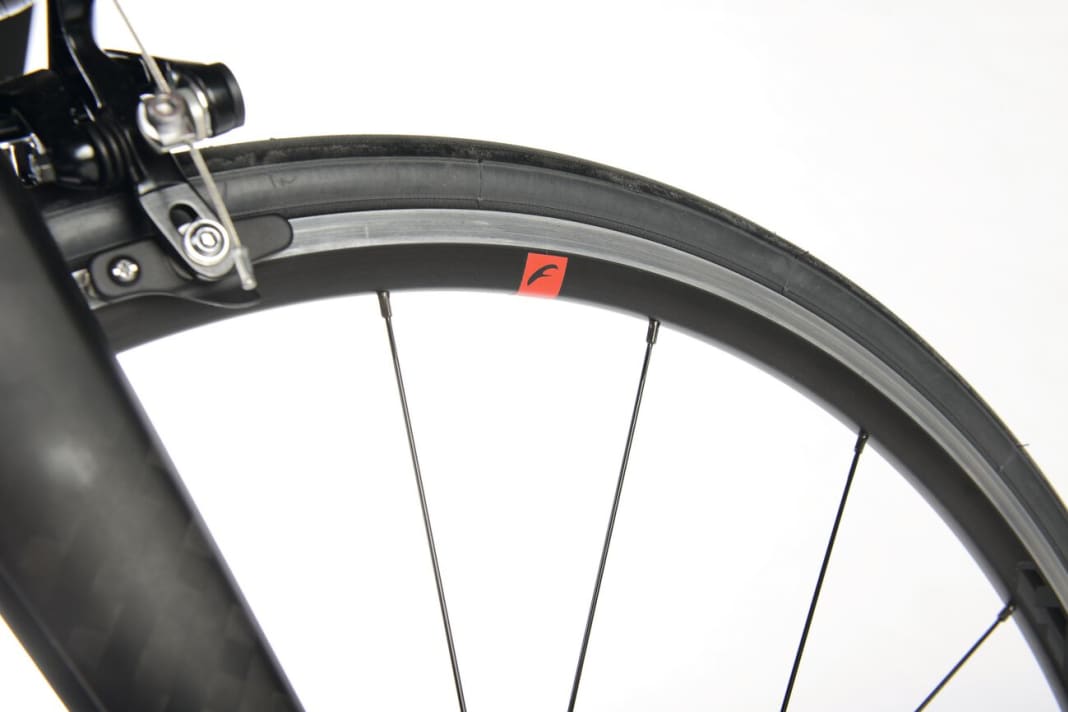 Wheels: The Van Rysel is equipped with the lightest wheelset