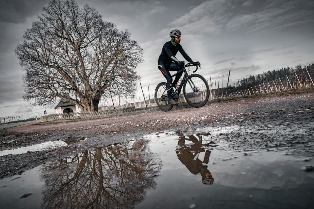 500 kilometres on icy roads and sub-zero temperatures: In the Festive 500, you have to get back on your racing bike at the end of the year to complete the challenge. 