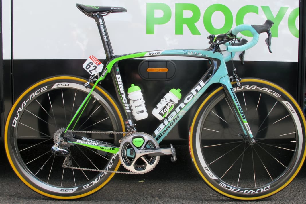 Lars Boom's Bianchi Oltre XR.2 ist dem Sattelauszug nach zu urteilen eigentlich zwei Nummern zu klein. Unter den Profis ist eine solche Überhöhung aber keine Ausnahme.