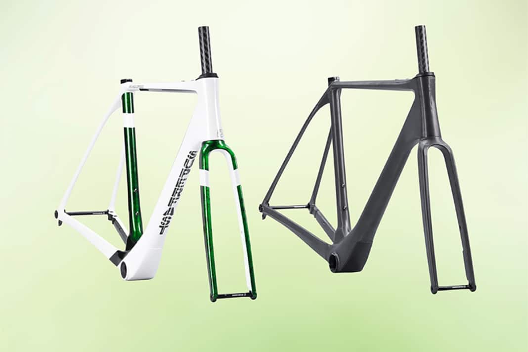 Schwarz oder in Farbe? Das Bike Ahead The Superfast Gravelbike bietet jetzt beide Optionen.