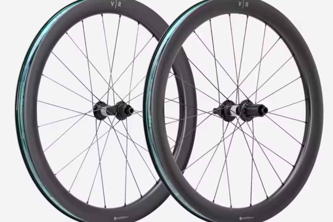 Les VR 50 sont des roues de route aérodynamiques avec des jantes de 50 millimètres de haut.