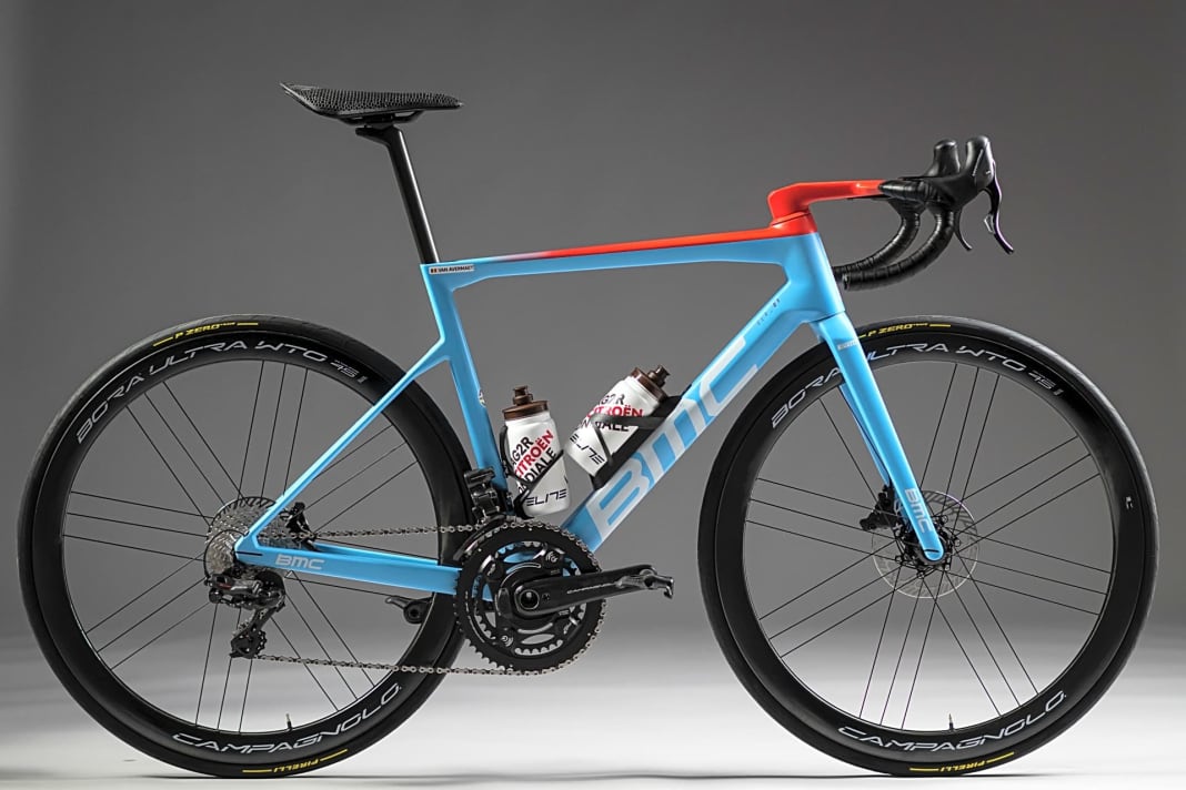 The professional racing bikes of the 2023 UCI World Tour teams: AG2R - BMC Teammachine SLR 01