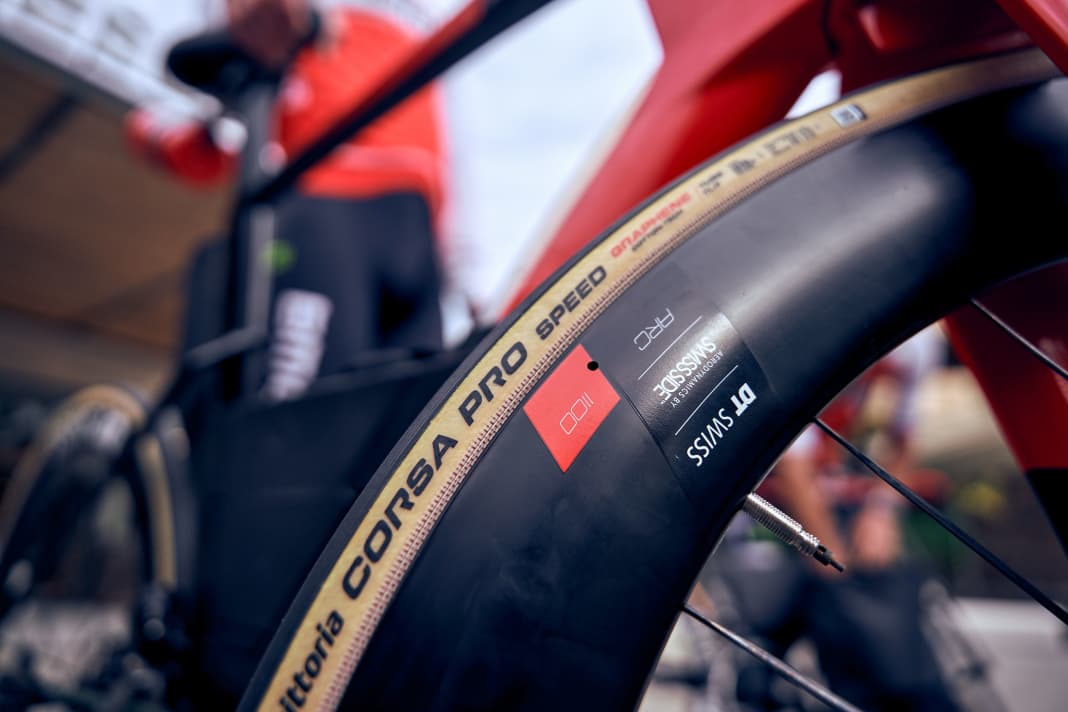 Das BMC Pro Triathlon Team setzte den Vittoria Corsa Pro Speed bereits in der Saison 2023 ein