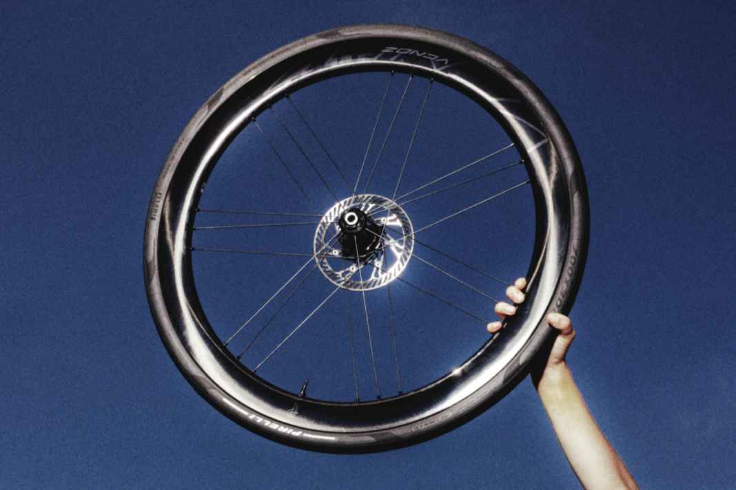 Campagnolo Zonda Carbon: 1.550 Gramm, 1.420 Euro.