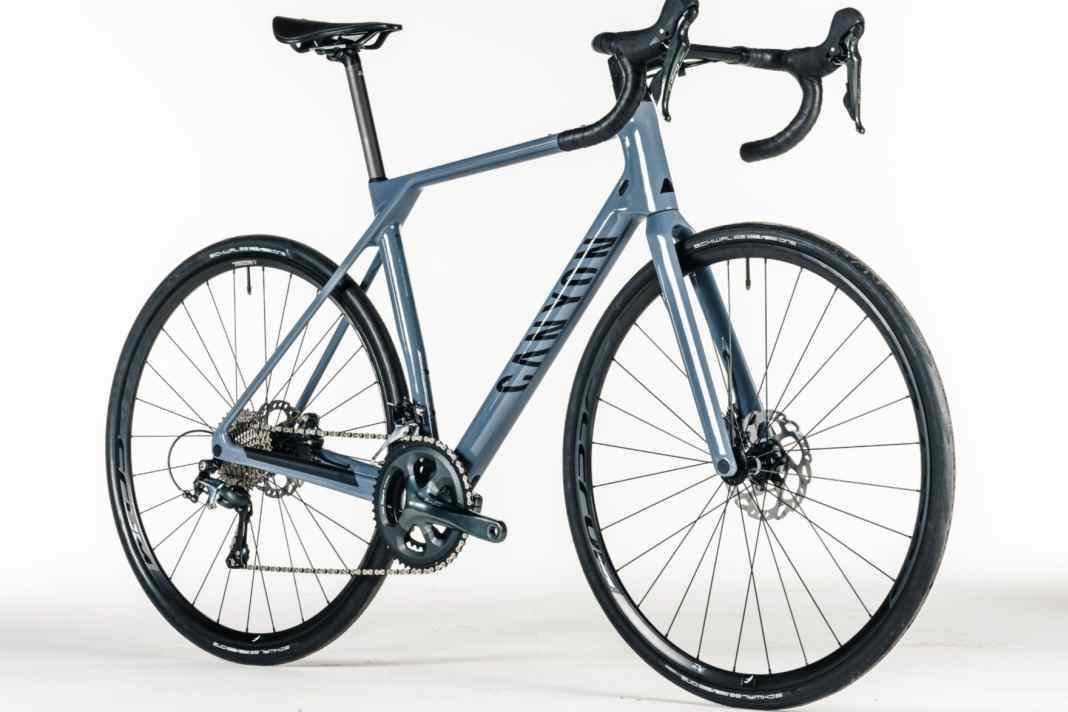 One of the most affordable test bikes of the year makes it into the top three of the most comfortable models: the Canyon Endurace CF 6.