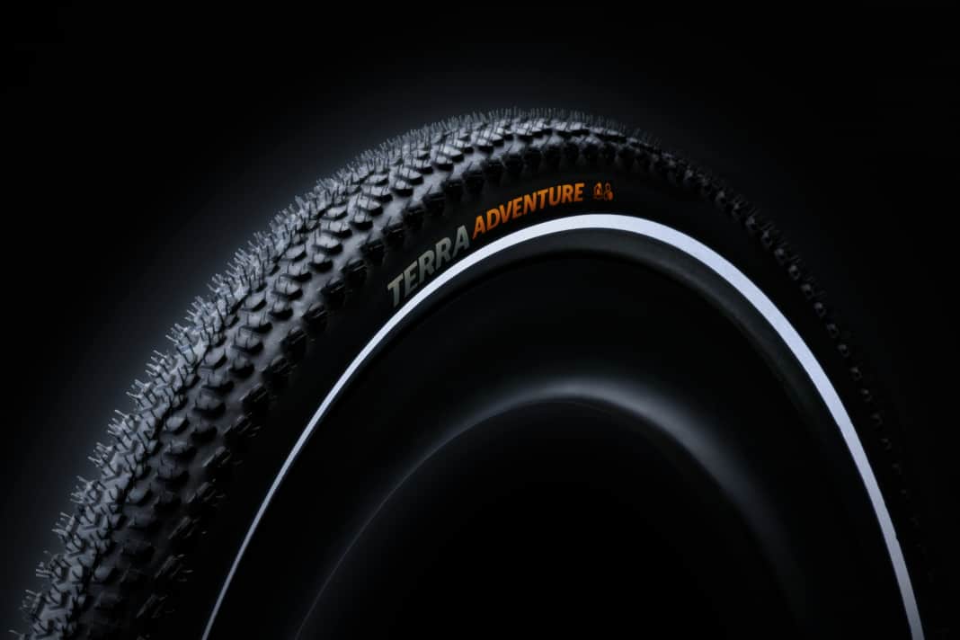 Den Terra Adventure von Continental gibt es nun auch mit einem Reflexstreifen.