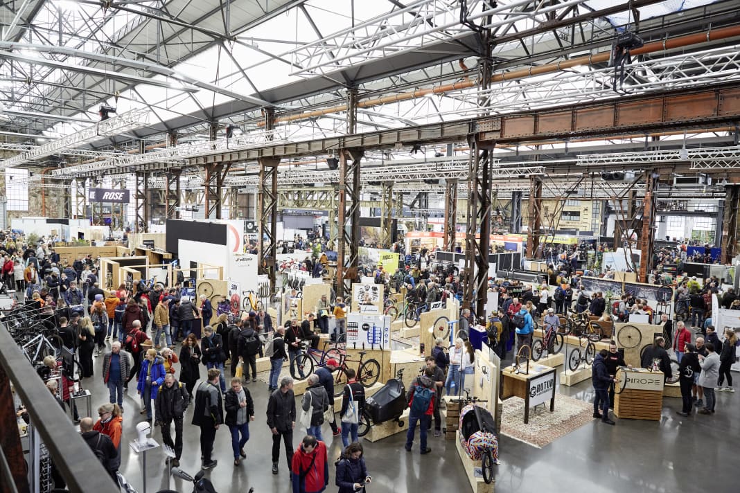 Neuer Besuchsrekord bei der Cyclingworld Europe 2024: 25.000 Leute strömten zum Areal Böhler, um die Crème de la Crème rund ums Thema Fahrrad zu entdecken, anzufassen und auszuprobieren.