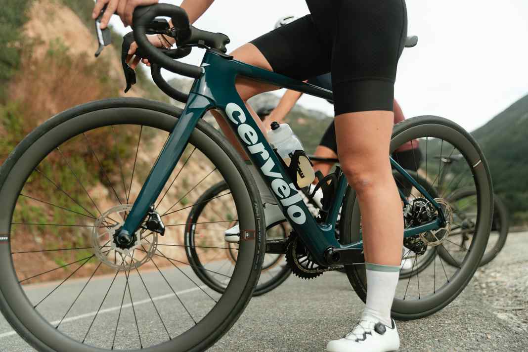 Cervélo postioniert das Caledonia als preiswerten Langstrecken-Renner und Alternative für Einsteiger