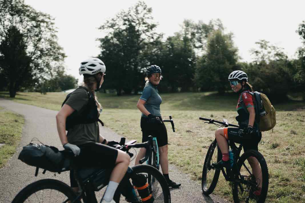 How do you actually plan tours lasting several days?