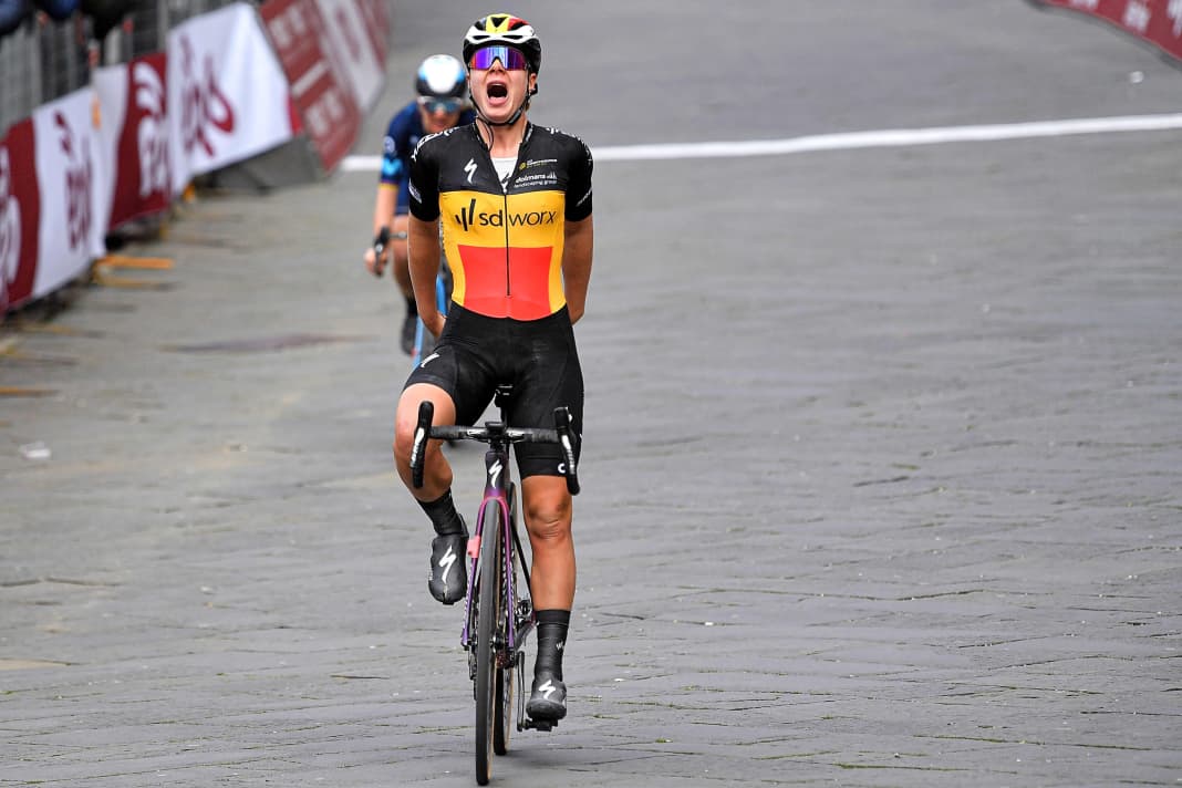 The winners of the 2022 UCI Women's World Tour races: Strade Bianche Donne: Lotte Kopecky