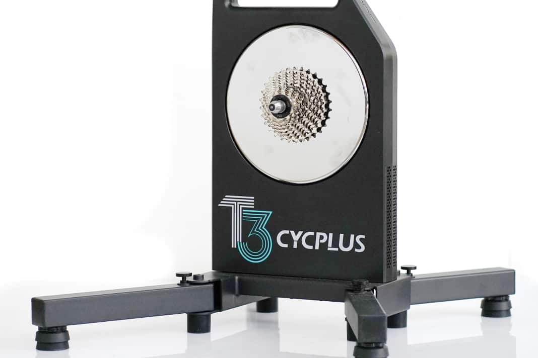 The Cycplus T3 roller trainer in the TOUR test