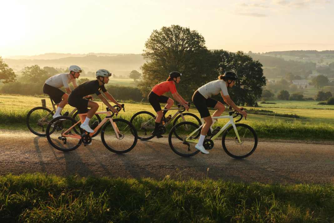 Four riders, but three new colours: Rose presents the Xlite 04 in a new look.