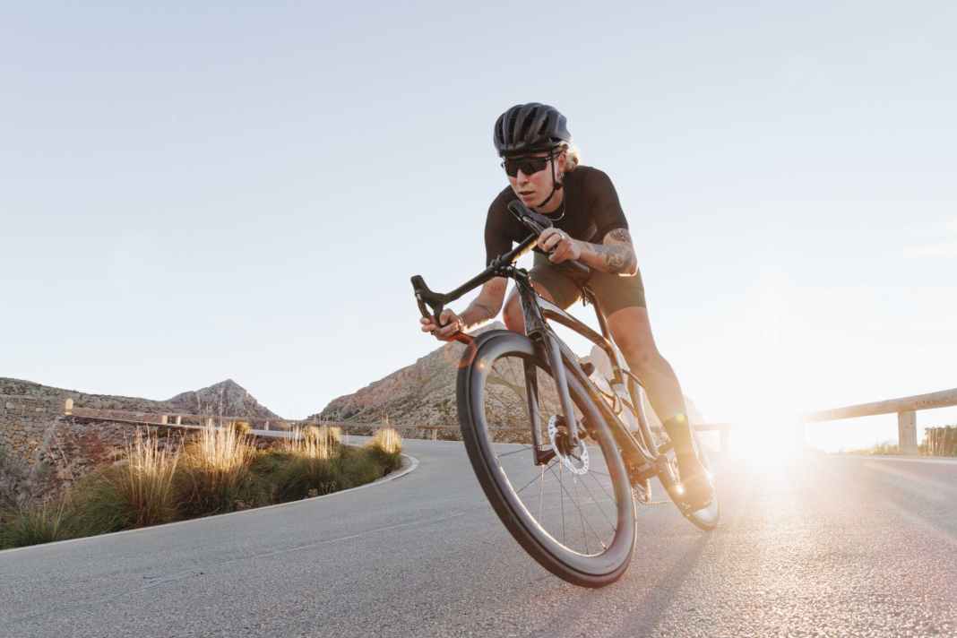 Vier neue Straßenreifen präsentiert Specialized für die neue Saison. Angeführt wird das Portfolio vom Rapidair TLR.