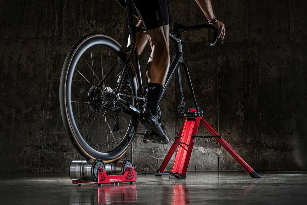 Compact roller trainer: The Omnium Over-Drive weighs less than 7 kilos ...