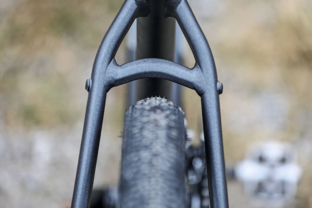 Die maximale Reifenfreiheit der Testräder reicht von 40 bis 53 Millimeter. Beim Focus werden dafür kleinere 27,5-Laufräder benötigt