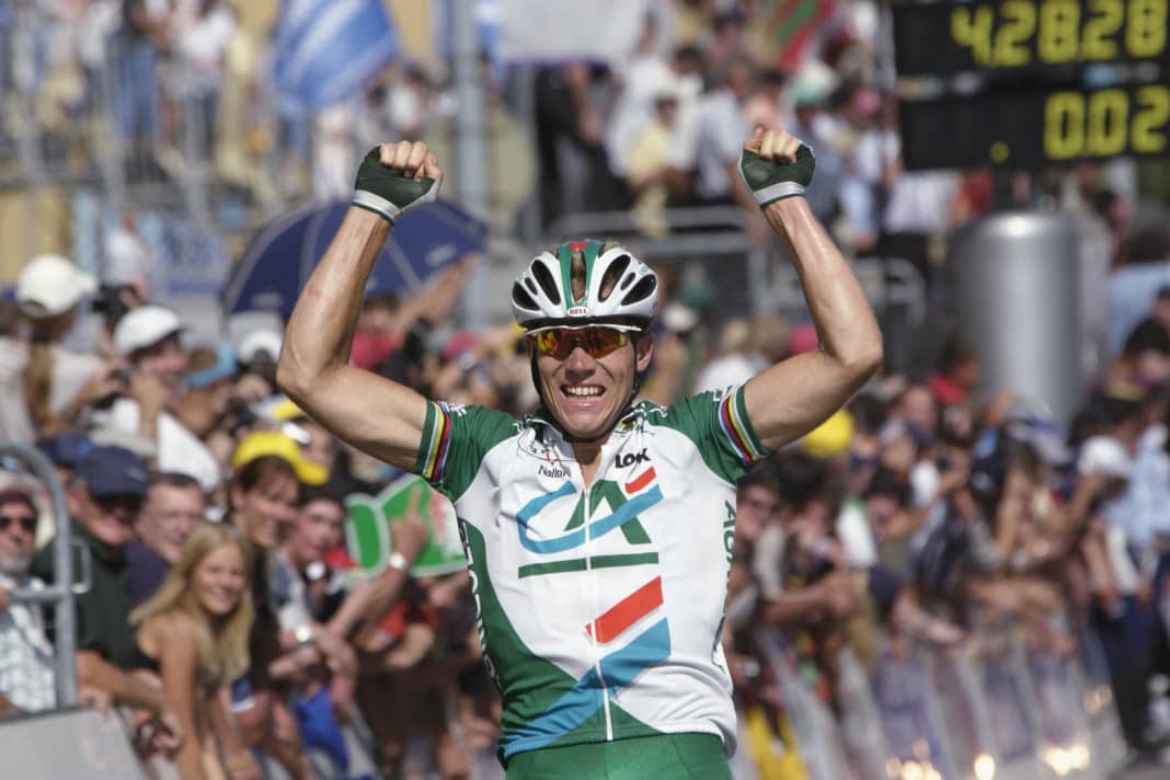 Première victoire d'étape sur le Tour d'un grand sprinter : Thor Hushovd s'est imposé devant Christophe Mengin à Bourg-en-Bresse en 2002.