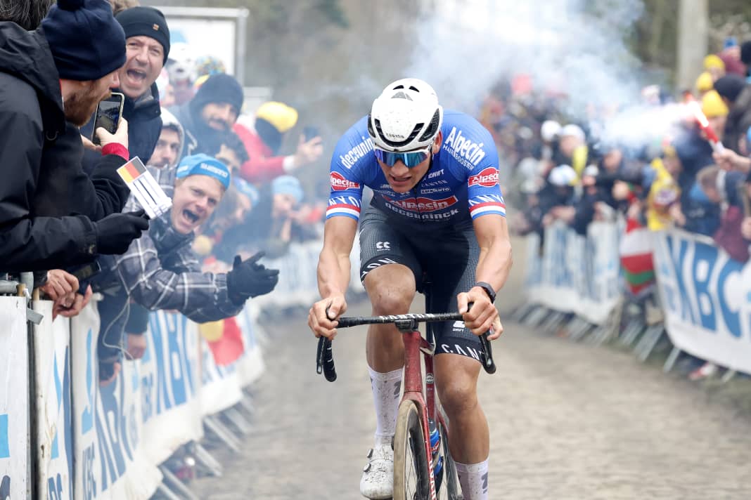 Les favoris pour Paris-Roubaix 2023 : Mathieu van der Poel