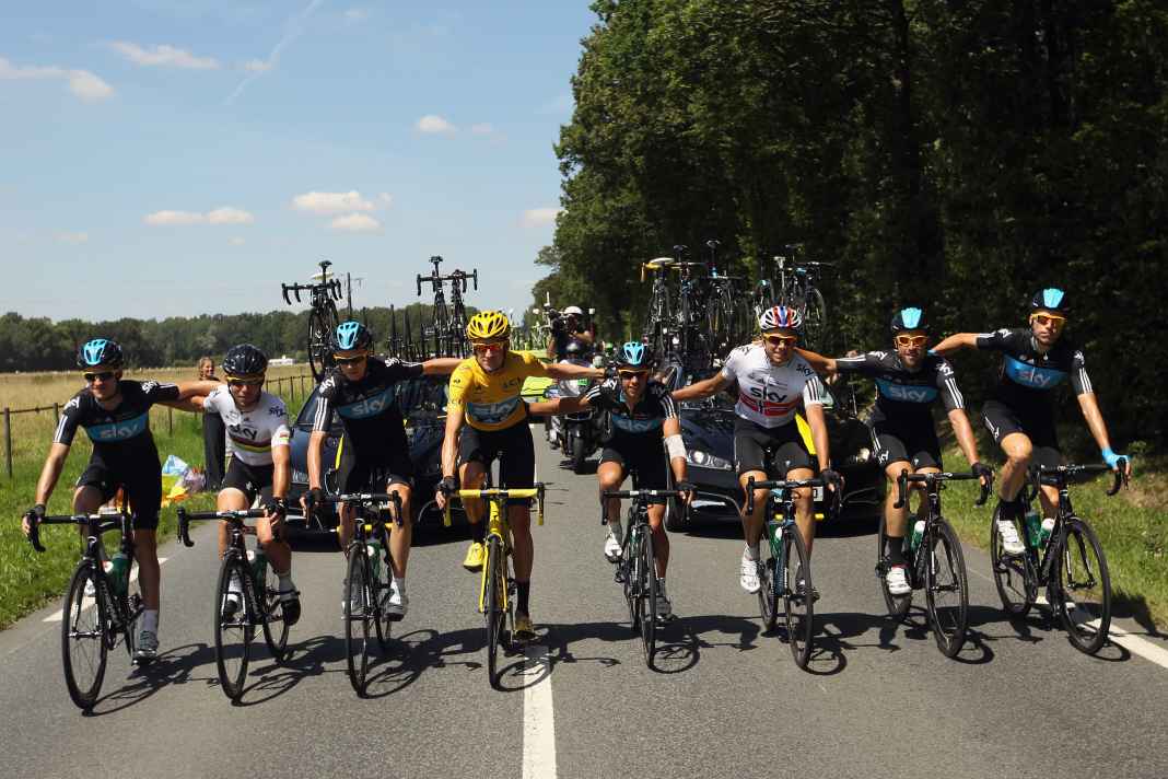 Die siegreiche Mannschaft des Team Sky.