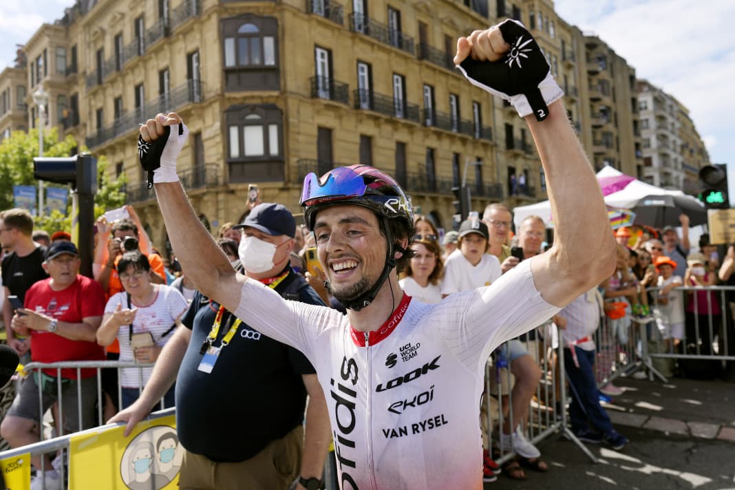 Victor Lafay wins the 2nd stage of the 2023 Tour de France