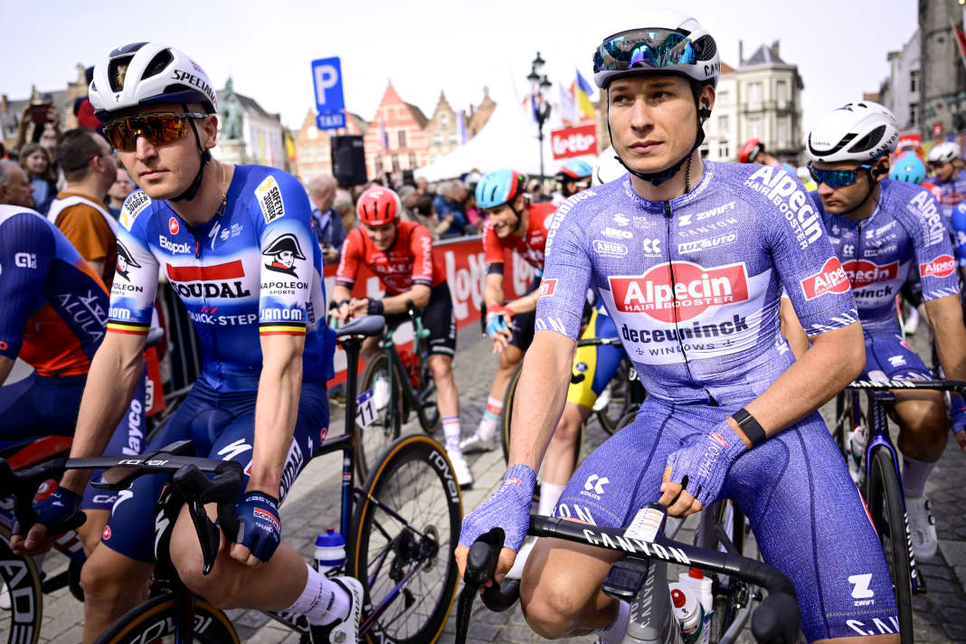 De nombreux sprinters de haut niveau ont pris le départ de la classique Bruges-De Panne, dont Tim Merlier (à gauche) et Jasper Philipsen (à droite).