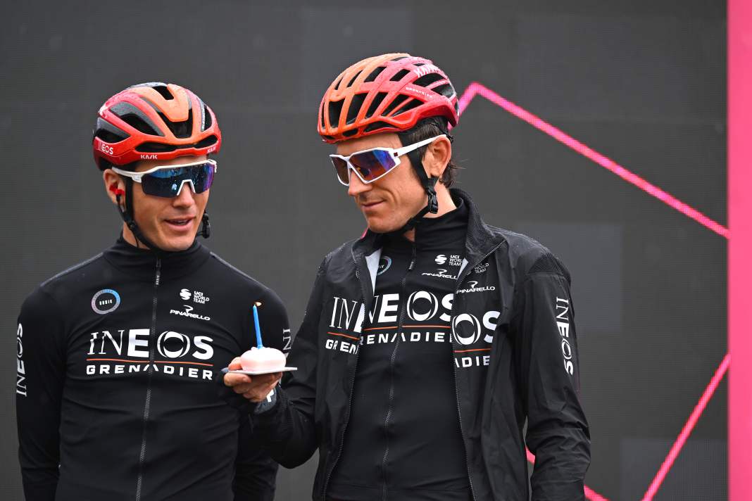 Zum Start erstmal einen Kuchen: Geraint Thomas feierte am Tag der 20. Etappe seinen 38. Geburstag.