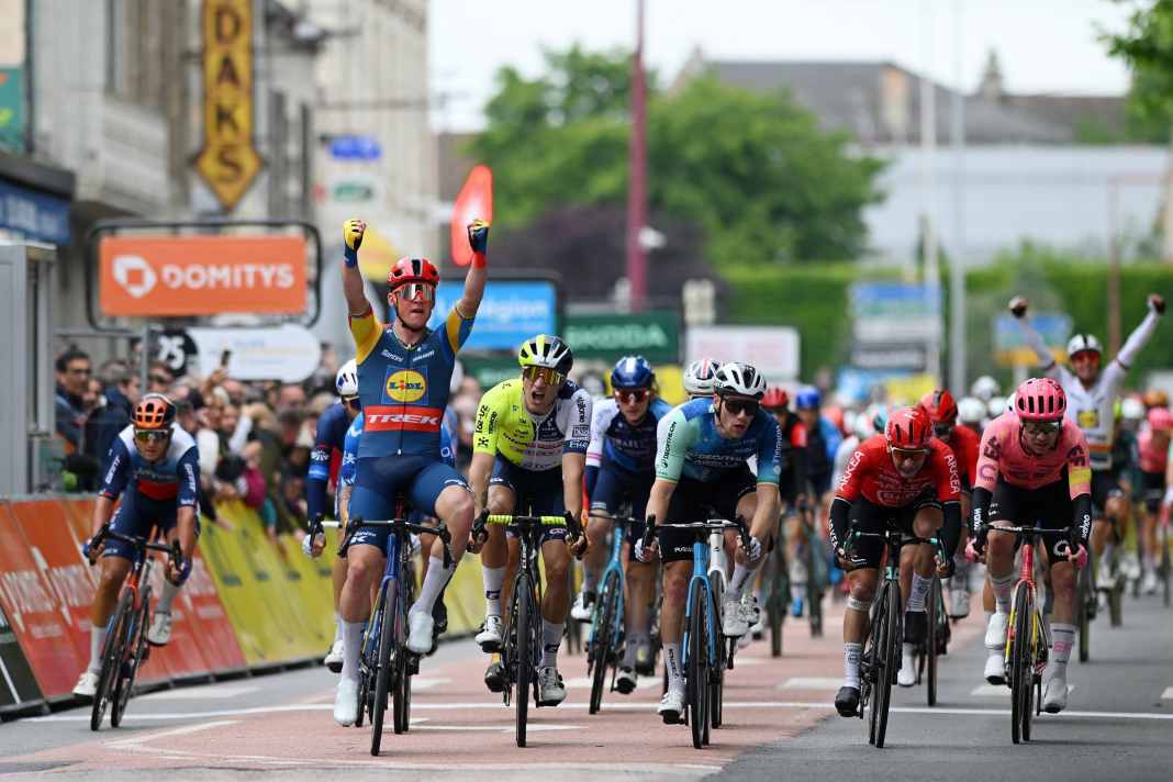 Alle Etappensieger des Criterium du Dauphine 2024: 1. Etappe - Mads Pedersen