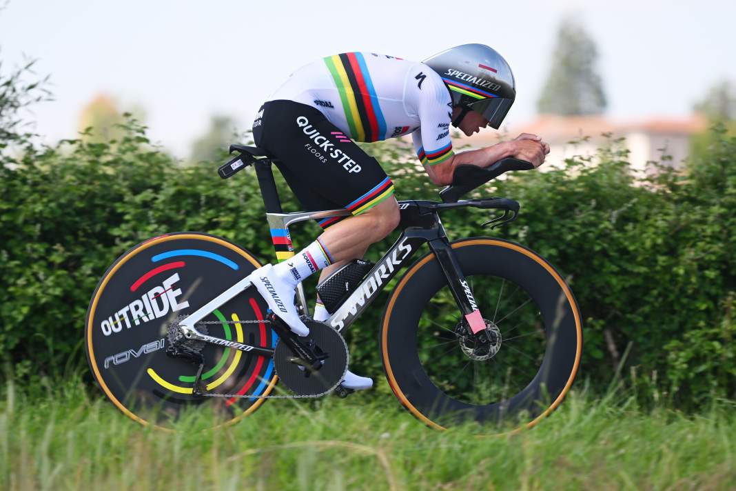 Remco Evenepoel war auf dem Zeitfahrkurs der 4. Etappe nicht zu schlagen.