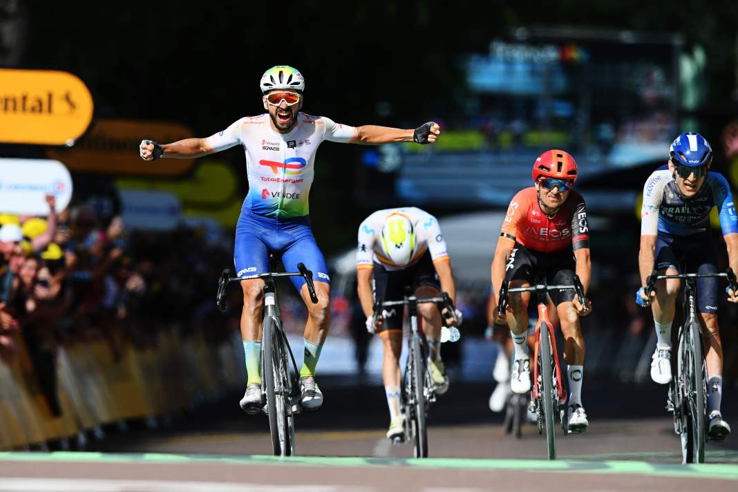 Anthony Turgis wins the 9th stage.