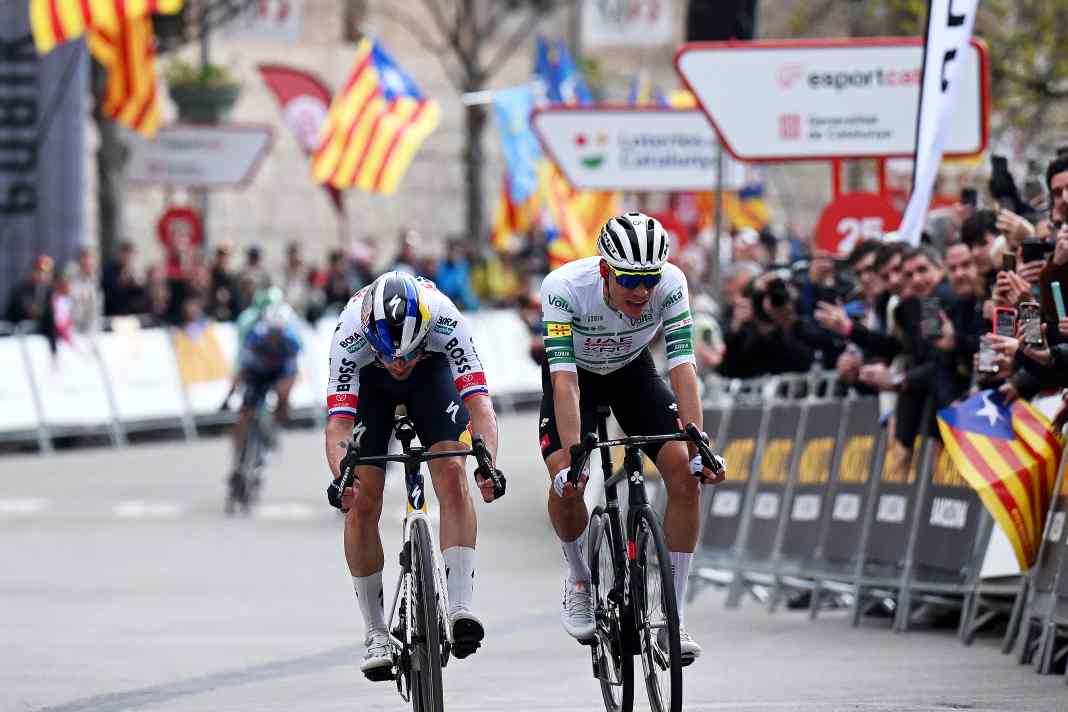 In the final sprint, Primoz Roglic came out on top ahead of Juan Ayuso.