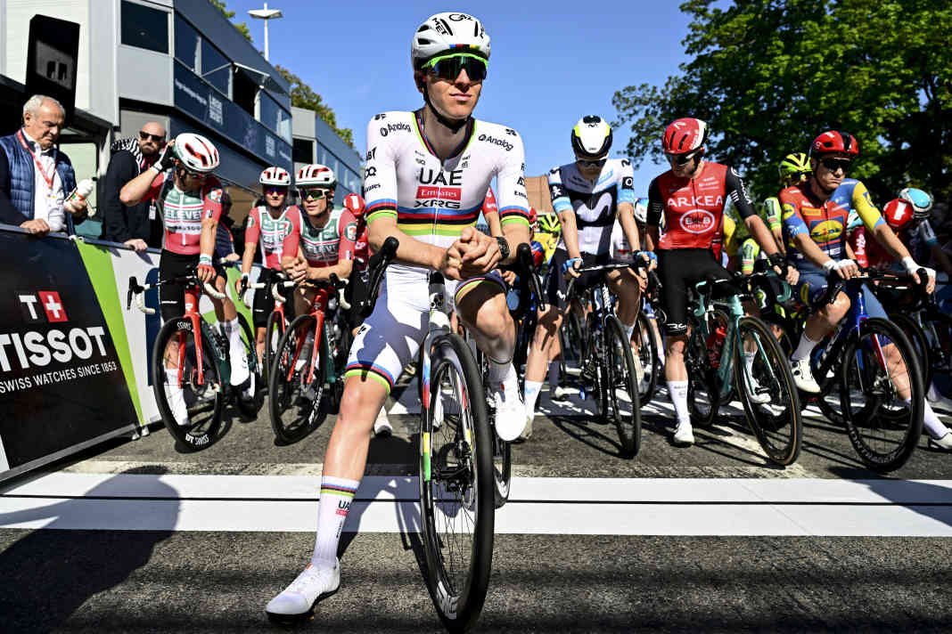 Liège-Bastogne-Liège 2025 s'est déroulée sous le soleil. Au départ, Tadej Pogacar était une fois de plus le grand favori.