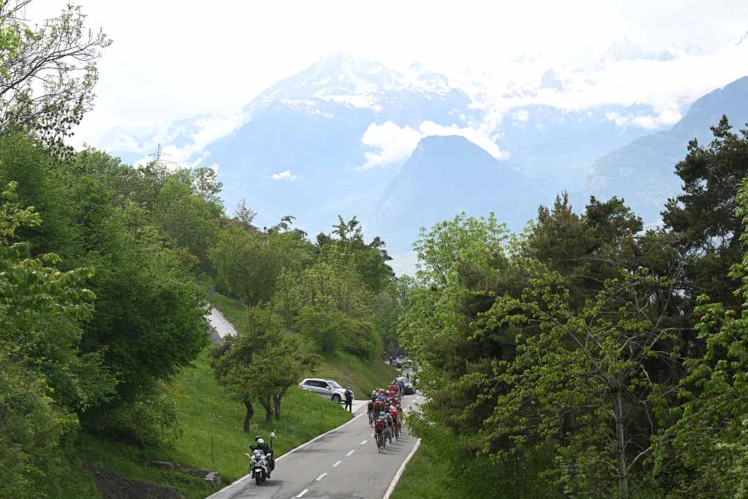 Die 4. Etappe der Tour de Romandie 2025 sollte an der Skistation Thyon 2000 enden und damit die Königsetappe der Rundfahrt werden
